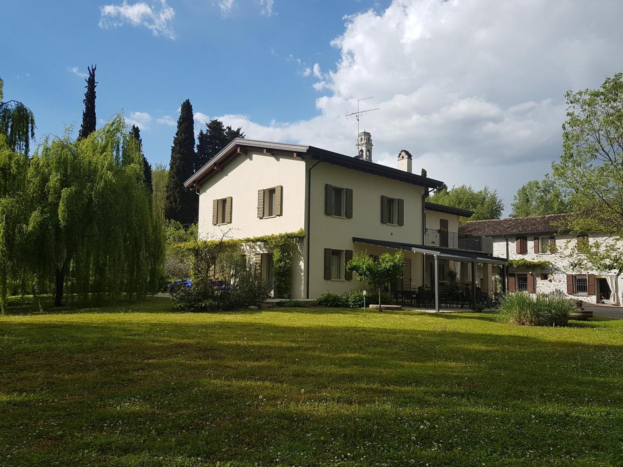 L'Isolo B&B E Case Vacanza มอนซามบาโน ภายนอก รูปภาพ
