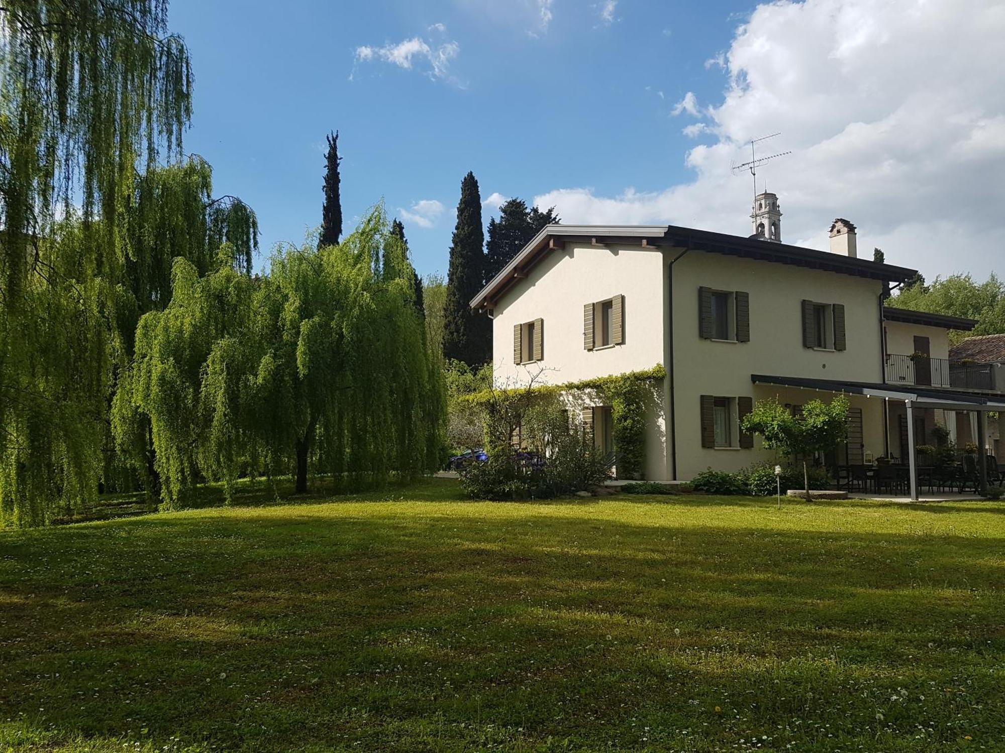 L'Isolo B&B E Case Vacanza มอนซามบาโน ภายนอก รูปภาพ