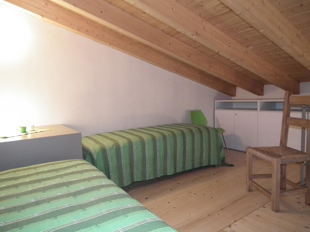 L'Isolo B&B E Case Vacanza มอนซามบาโน ภายนอก รูปภาพ
