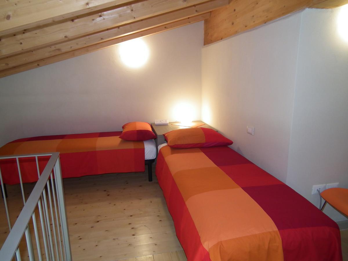 L'Isolo B&B E Case Vacanza มอนซามบาโน ภายนอก รูปภาพ