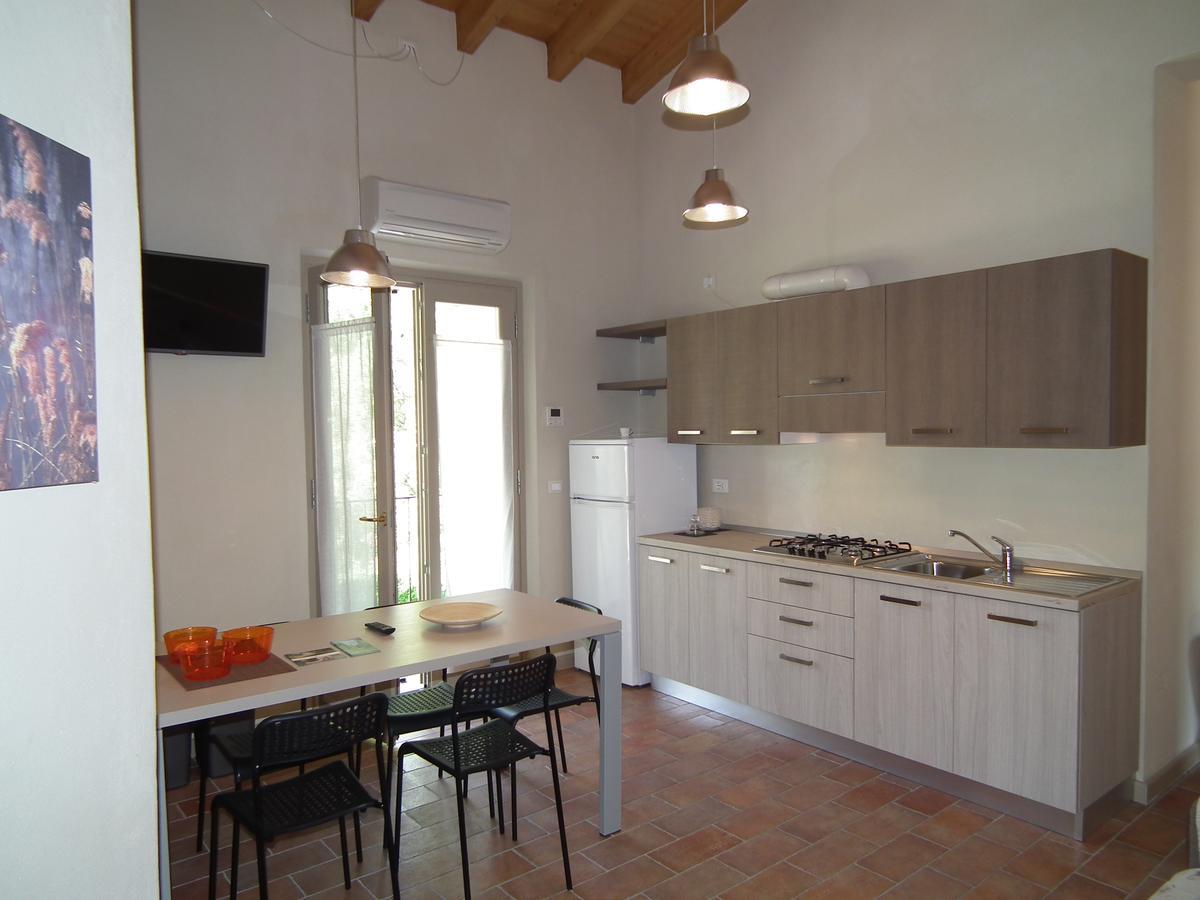 L'Isolo B&B E Case Vacanza มอนซามบาโน ภายนอก รูปภาพ