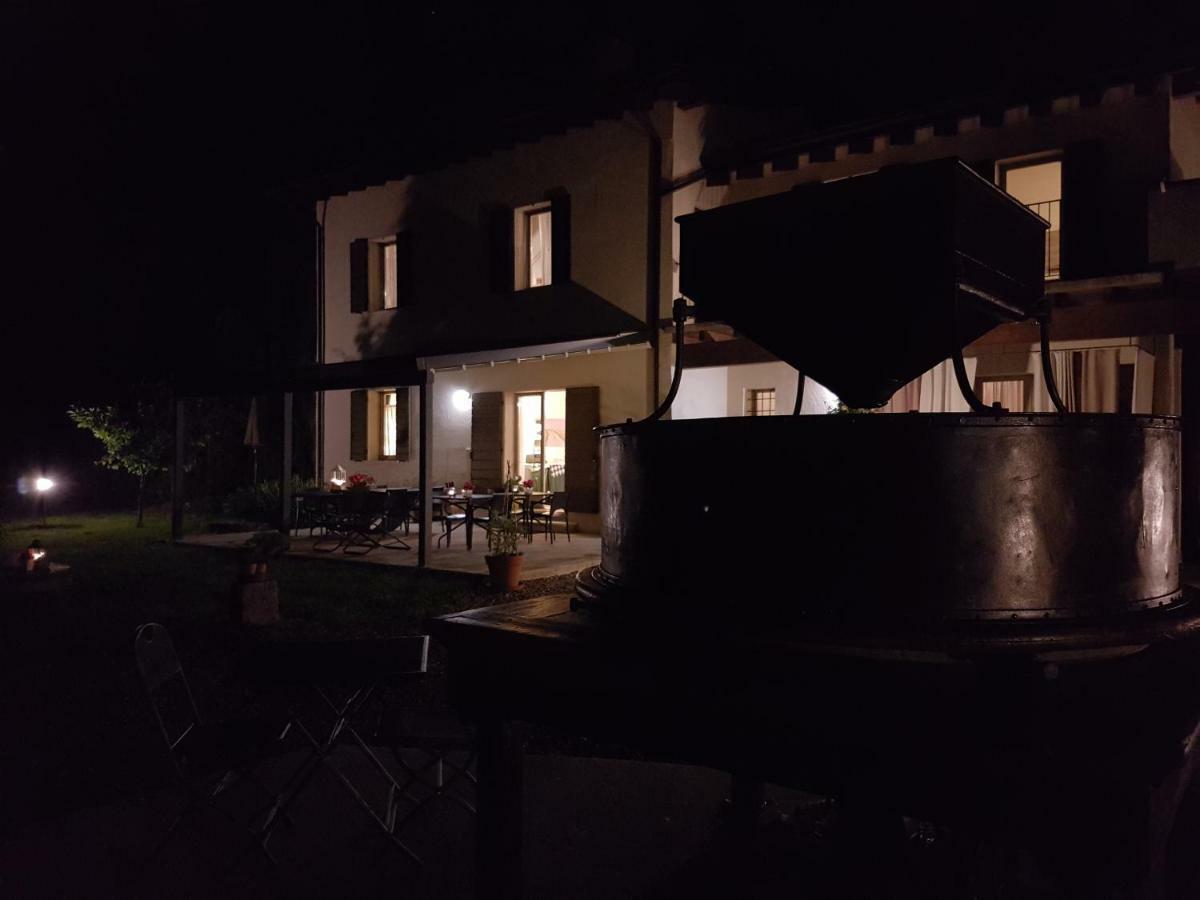 L'Isolo B&B E Case Vacanza มอนซามบาโน ภายนอก รูปภาพ